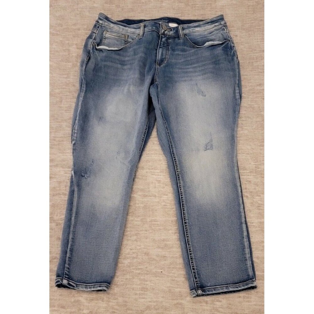 Time and Tru Mid Rise womens Jeans Size 20 petite